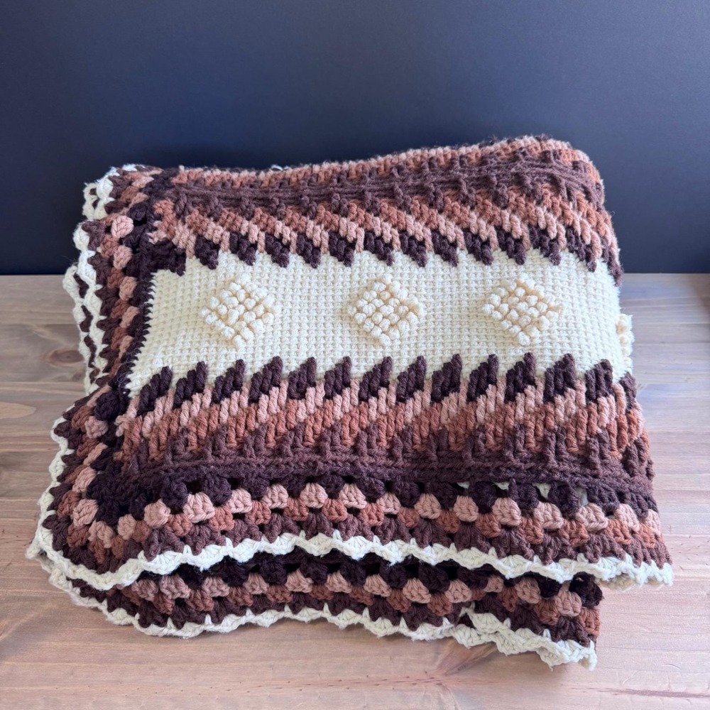 Vintage 70's handmade crochet Afghan throw-blanket brown cream popcorn stitches